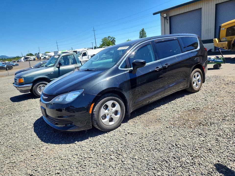 CHRYSLER PACIFICA 2017 with VIN 2C4RC1CG7HR747948 - Photo from auction