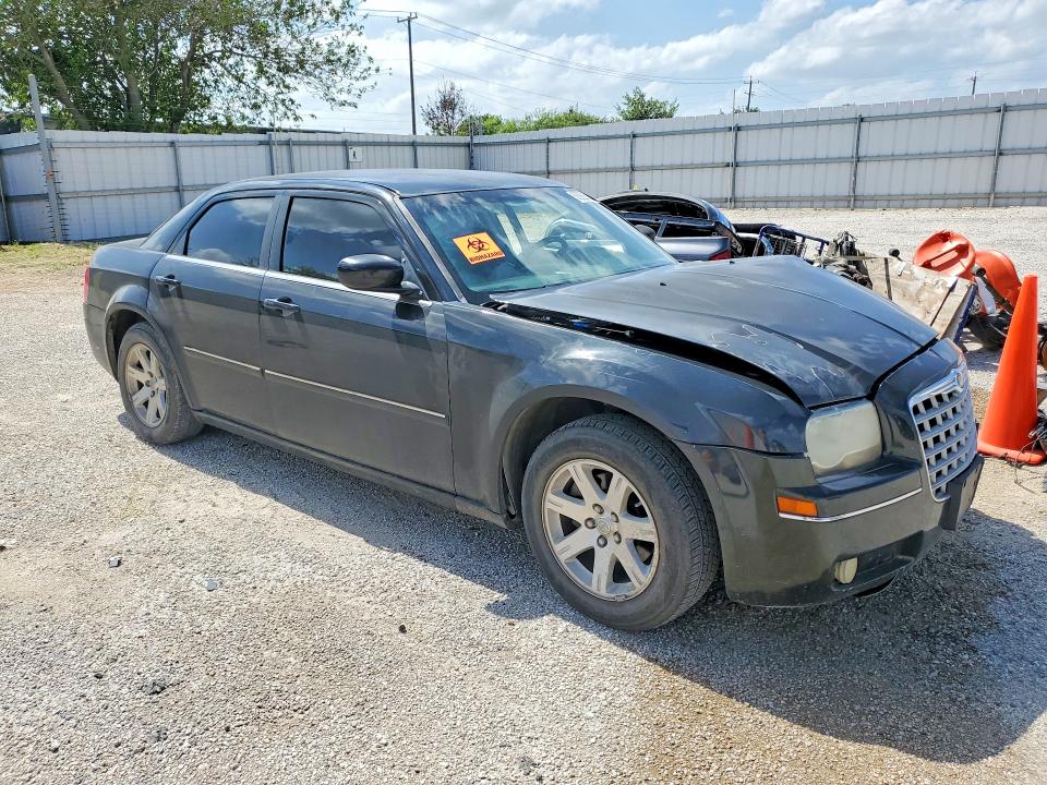 Photo 4 from auction – 2006 CHRYSLER 300 with VIN 2C3KA53GX6H285455