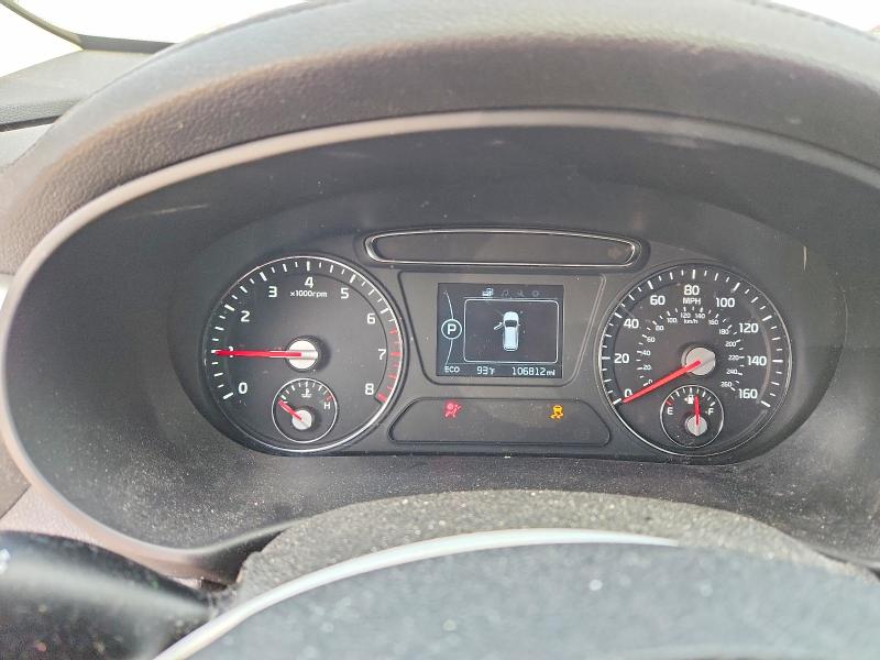 Photo 9 from auction – 2016 KIA SORENTO with VIN 5XYPG4A39GG124816