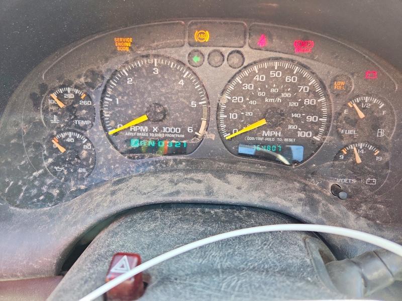 Photo 9 from auction – 2000 CHEVROLET UK with VIN 1GCDT19W5Y8224951