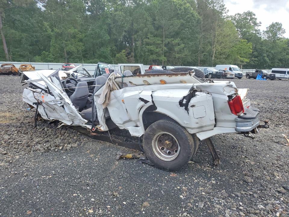 Photo 2 from auction – 1997 FORD F350 with VIN 1FTJW35F5VEC62463