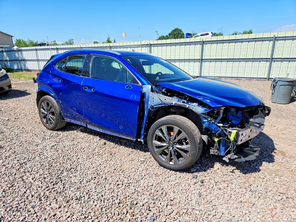 Photo 4 from auction – 2020 LEXUS UX with VIN JTHR9JBH5L2027353