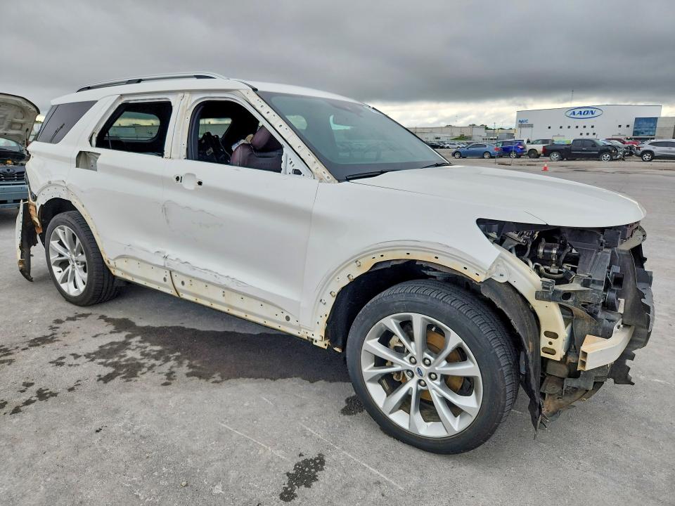 Photo 4 from auction – 2021 FORD EXPLORER with VIN 1FM5K8HC4MGB39926