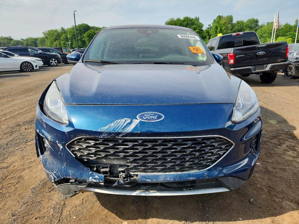 Photo 5 from auction – 2020 FORD ESCAPE with VIN 1FMCU9G6XLUC08296