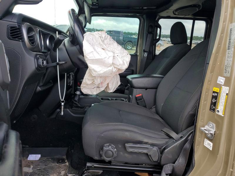 Photo 7 from auction – 2020 JEEP GLADIATOR with VIN 1C6HJTAG3LL160946