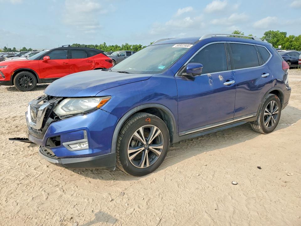NISSAN ROGUE 2018 with VIN 5N1AT2MVXJC800801 - Photo from auction