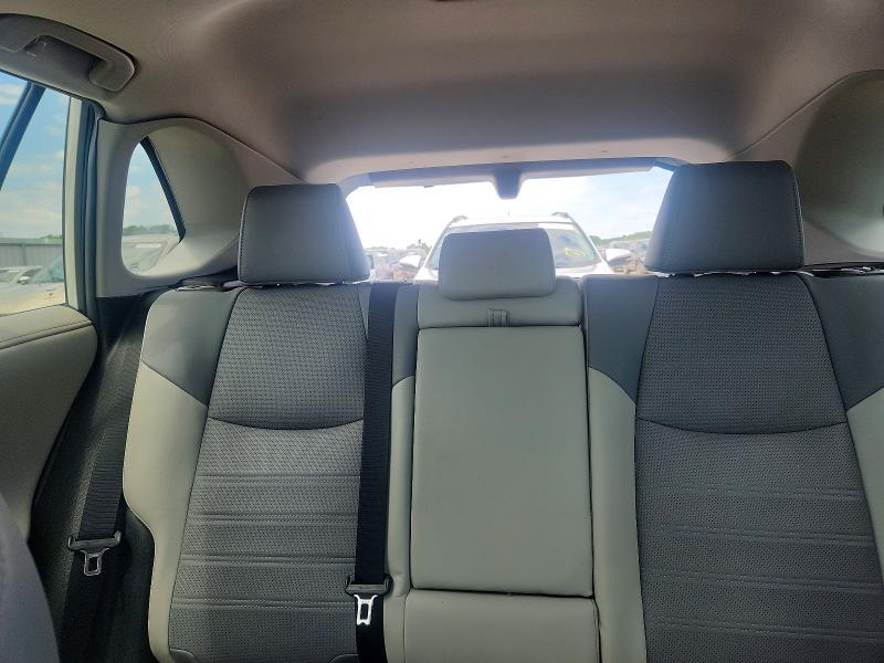 Photo 10 from auction – 2020 TOYOTA RAV4 with VIN 4T3D6RFV8LU003154