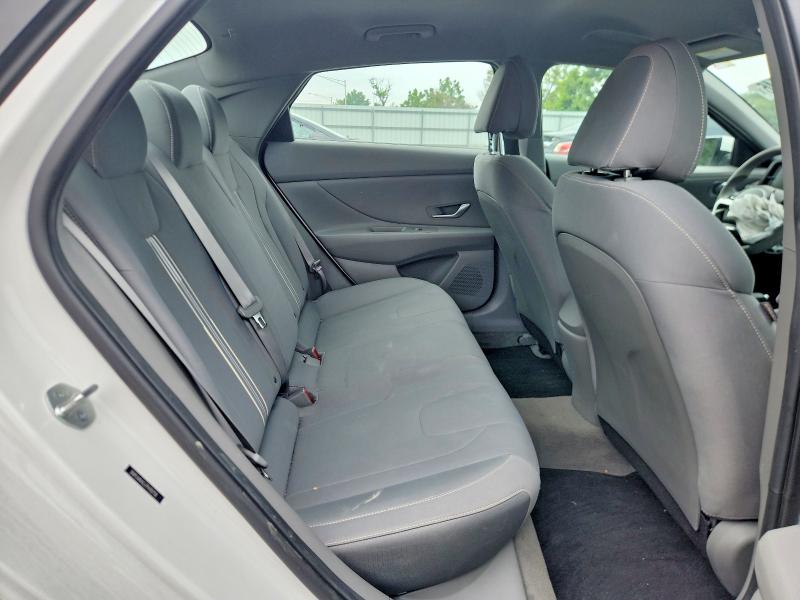 Photo 10 from auction – 2023 HYUNDAI ELANTRA with VIN 5NPLM4AG7PH112750