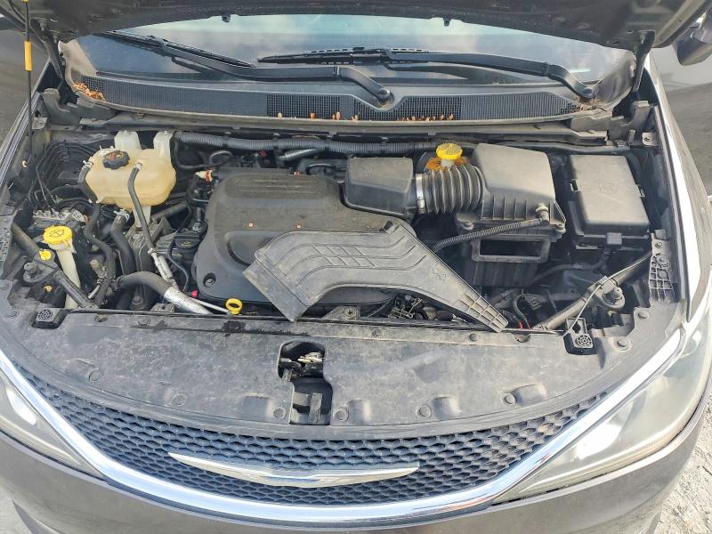Photo 12 from auction – 2017 CHRYSLER PACIFICA with VIN 2C4RC1BG3HR506681