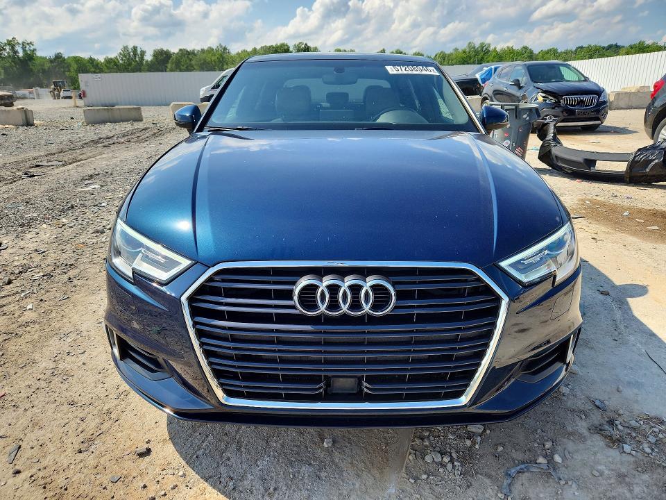 Photo 5 from auction – 2019 AUDI A3 with VIN WAUAUGFF7K1025601