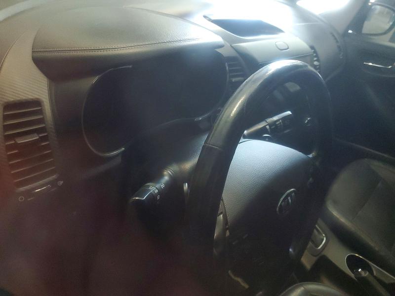 Photo 9 from auction – 2014 KIA FORTE with VIN KNAFZ4A8XE5054697