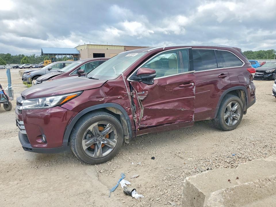 TOYOTA HIGHLANDER HYBRID 2018 with VIN 5TDDGRFH4JS047447 - Photo from auction