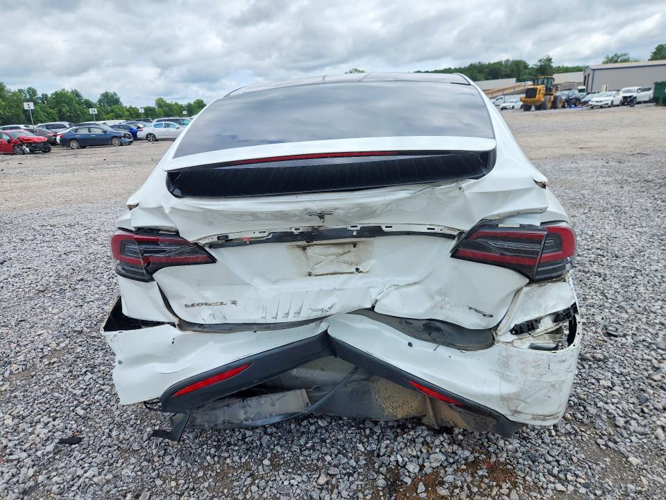 Photo 6 from auction – 2017 TESLA MODEL X with VIN 5YJXCBE20HF077010