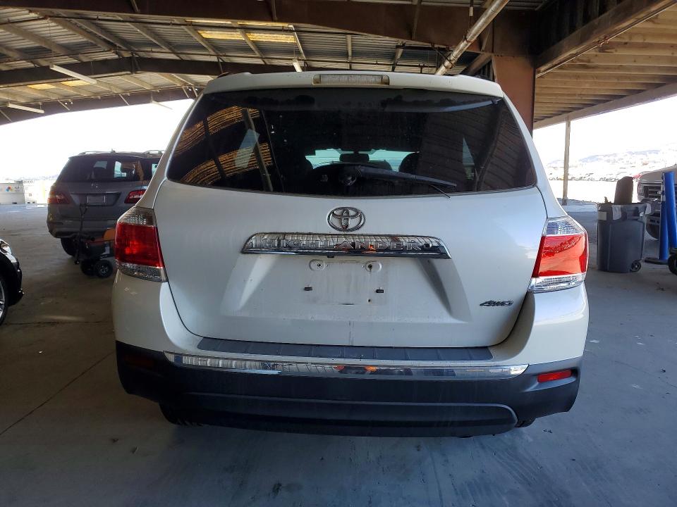 Photo 6 from auction – 2012 TOYOTA HIGHLANDER with VIN 5TDDK3EHXCS113595
