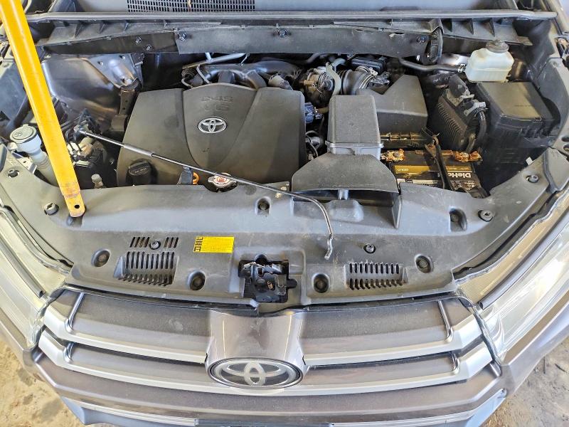 Photo 12 from auction – 2019 TOYOTA HIGHLANDER with VIN 5TDBZRFH6KS704994