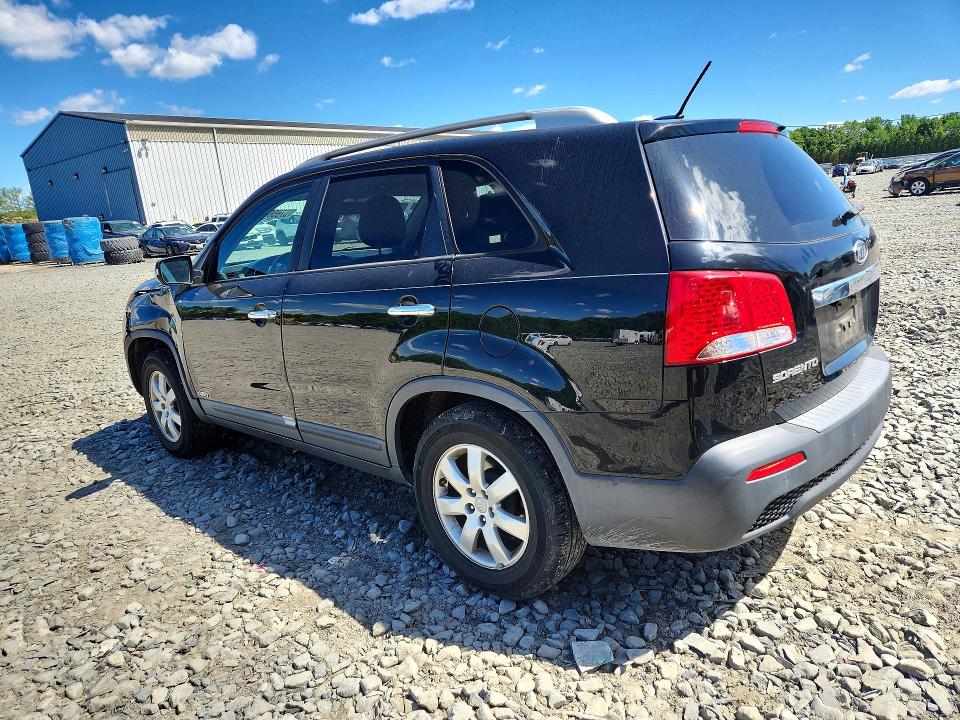 Photo 2 from auction – 2013 KIA SORENTO with VIN 5XYKTDA20DG316697