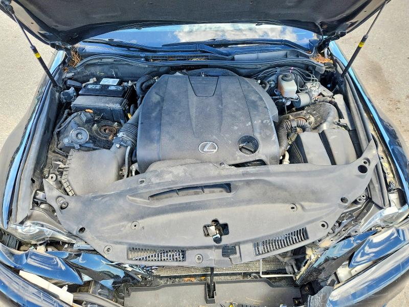Photo 11 from auction – 2014 LEXUS IS with VIN JTHBF1D27E5041811
