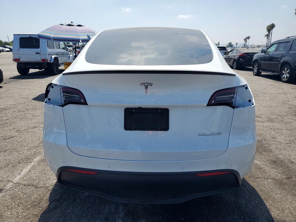 Photo 6 from auction – 2022 TESLA MODEL Y with VIN 7SAYGDEF3NF523690