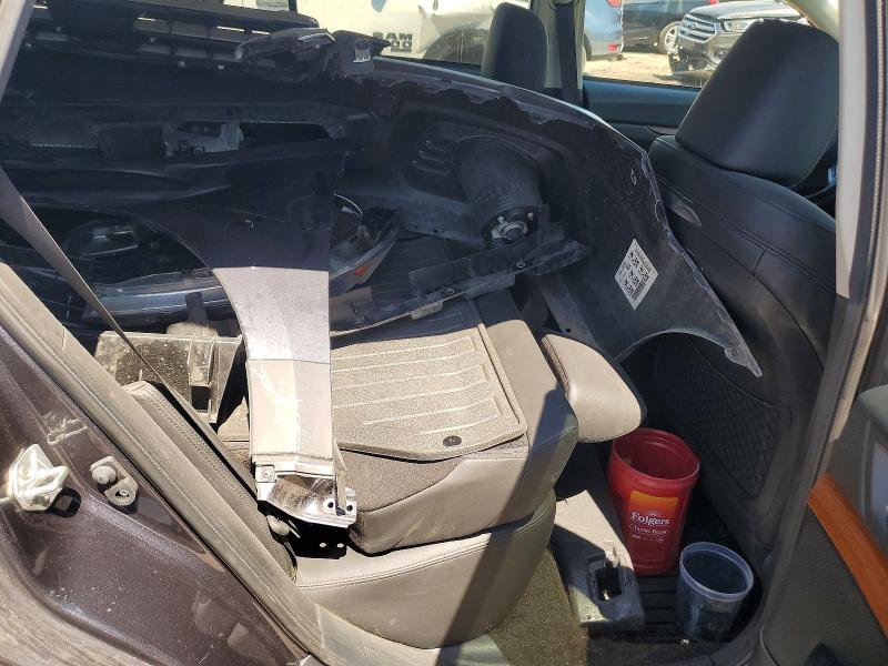 Photo 11 from auction – 2013 SUBARU OUTBACK with VIN 4S4BRCKC8D3306452