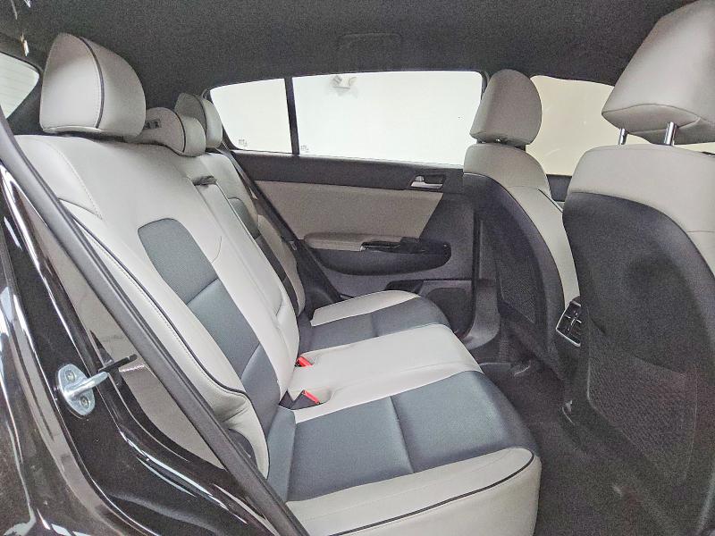 Photo 11 from auction – 2018 KIA SPORTAGE with VIN KNDPNCAC2J7425206