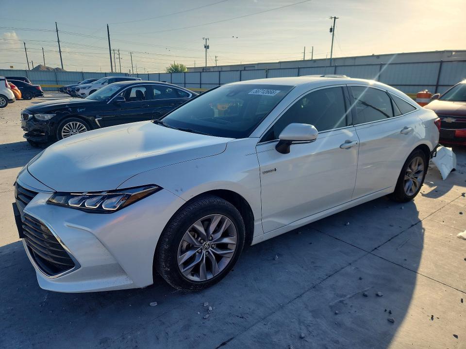 2021 TOYOTA AVALON