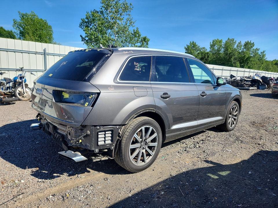 Photo 3 from auction – 2019 AUDI Q7 with VIN WA1LAAF74KD047882