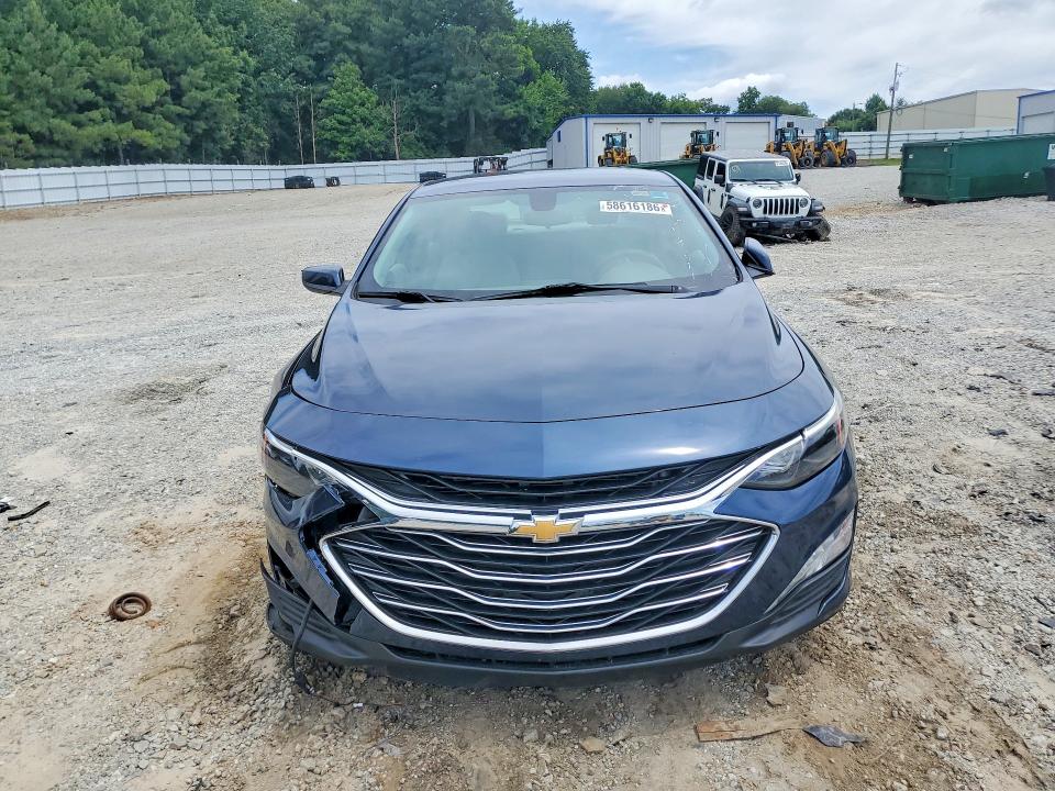 Photo 5 from auction – 2020 CHEVROLET MALIBU with VIN 1G1ZD5ST4LF008404