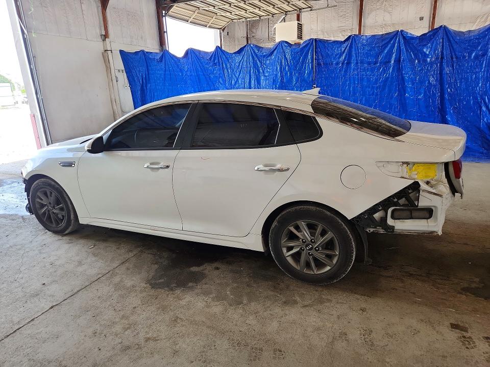 Photo 2 from auction – 2019 KIA OPTIMA with VIN 5XXGT4L32KG299060