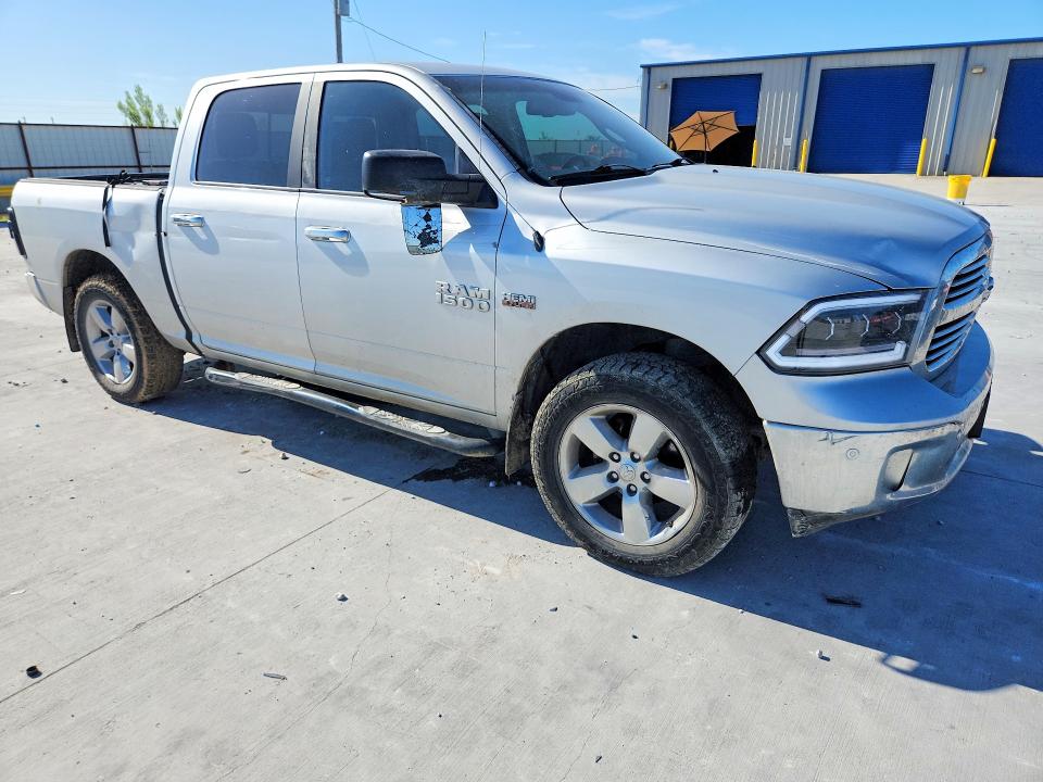 Photo 4 from auction – 2016 RAM 1500 with VIN 1C6RR7LT3GS192046