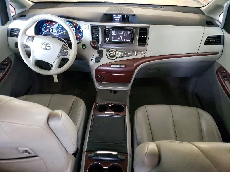 Снимка 8 от търг – 2014 TOYOTA SIENNA с VIN 5TDDK3DC2ES084781