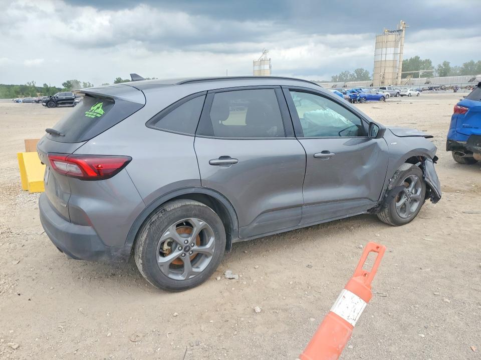 Photo 3 from auction – 2025 FORD ESCAPE with VIN 1FMCU0MZ7SUB40872