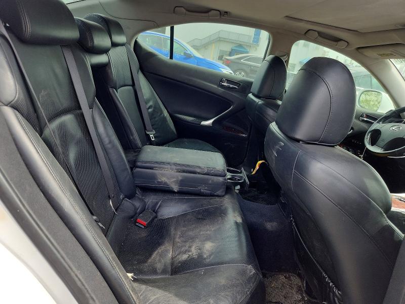 Photo 10 from auction – 2008 LEXUS IS with VIN JTHBE262982015710