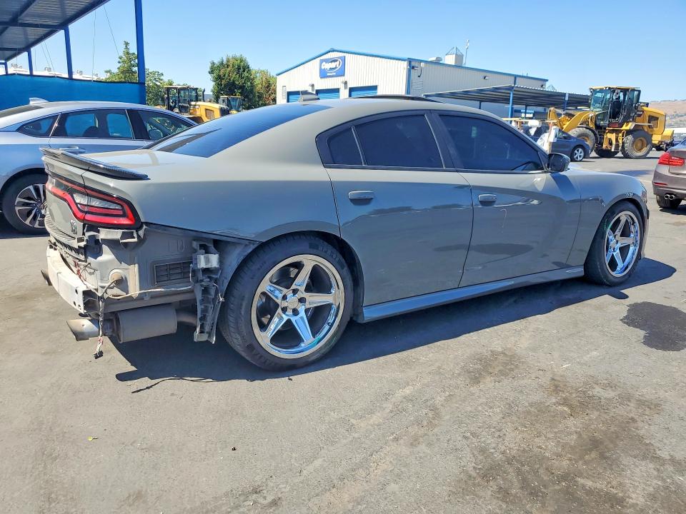 Photo 3 from auction – 2019 DODGE CHARGER with VIN 2C3CDXGJ4KH692517