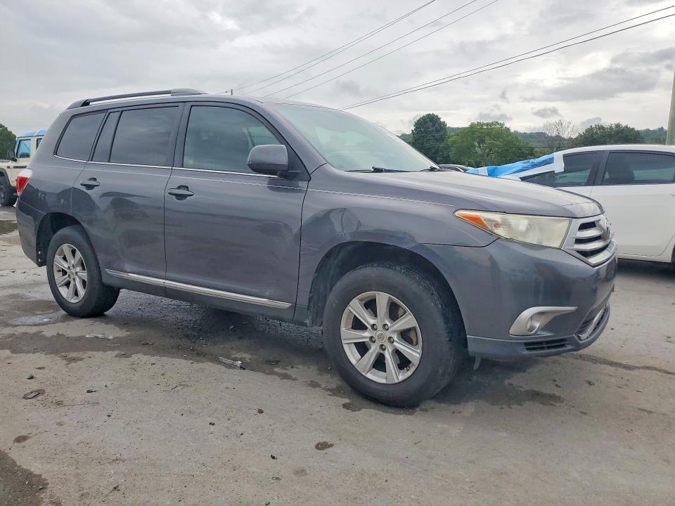Zdjęcie 4 z aukcji – 2011 TOYOTA HIGHLANDER z VIN 5TDZK3EH7BS041288