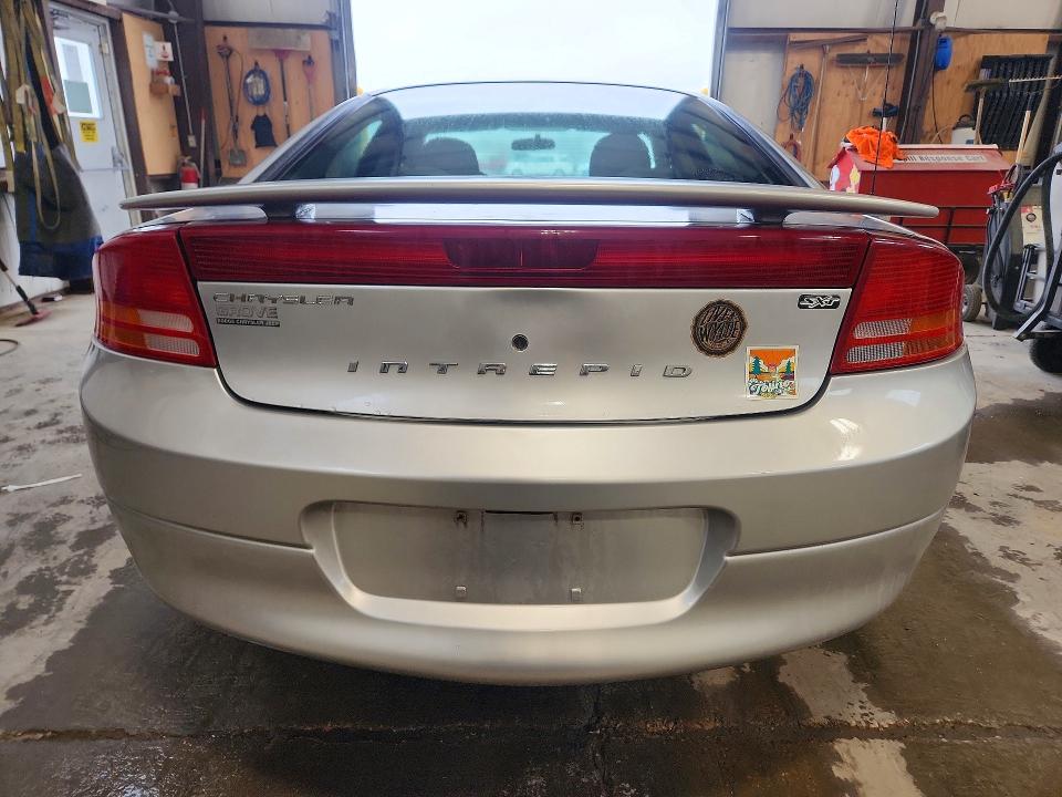Photo 6 from auction – 2004 CHRYSLER INTREPID with VIN 2C3HH56G74H665903
