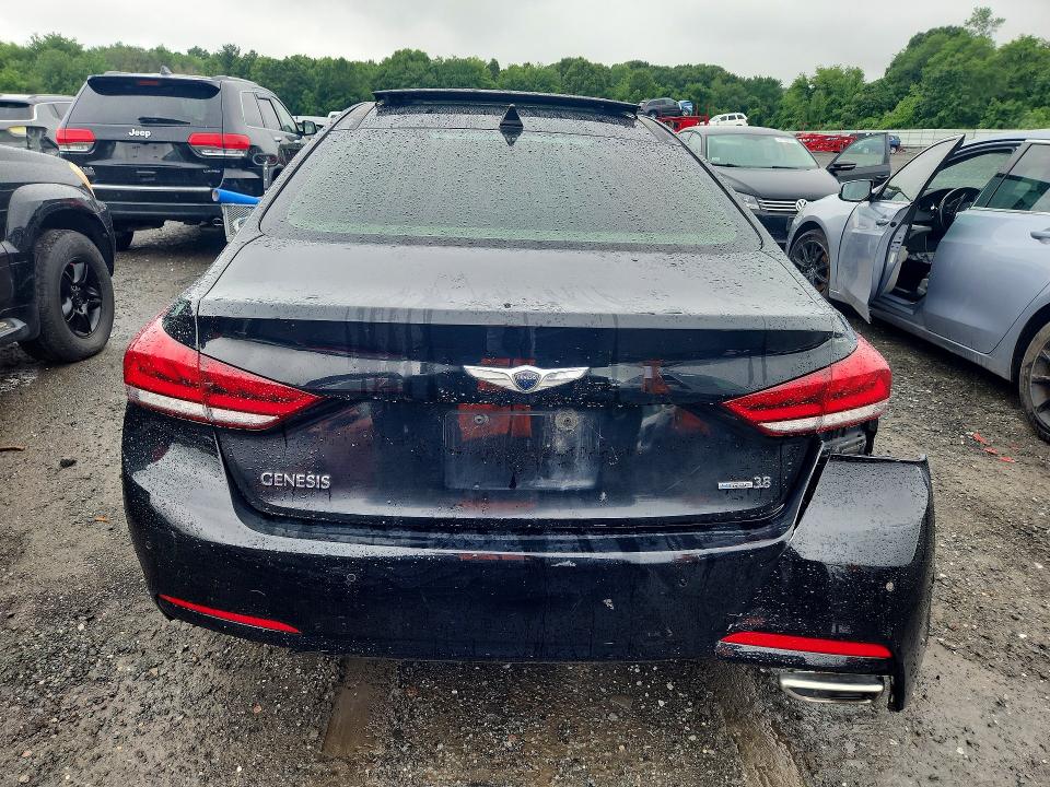 Photo 6 from auction – 2016 HYUNDAI GENESIS with VIN KMHGN4JE2GU137635