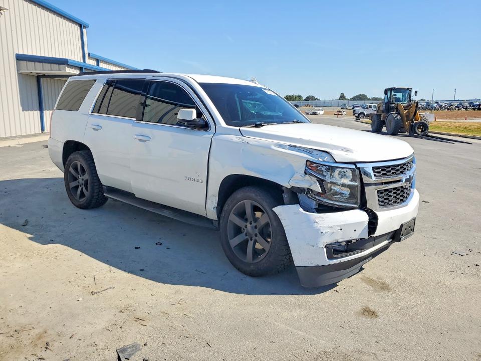 Photo 4 from auction – 2016 CHEVROLET TAHOE with VIN 1GNSKBKC9GR462561