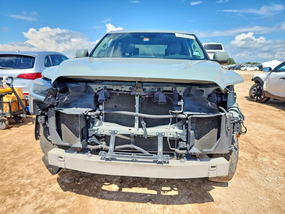 Photo 5 from auction – 2022 TOYOTA TUNDRA with VIN 5TFLA5AB5NX014157