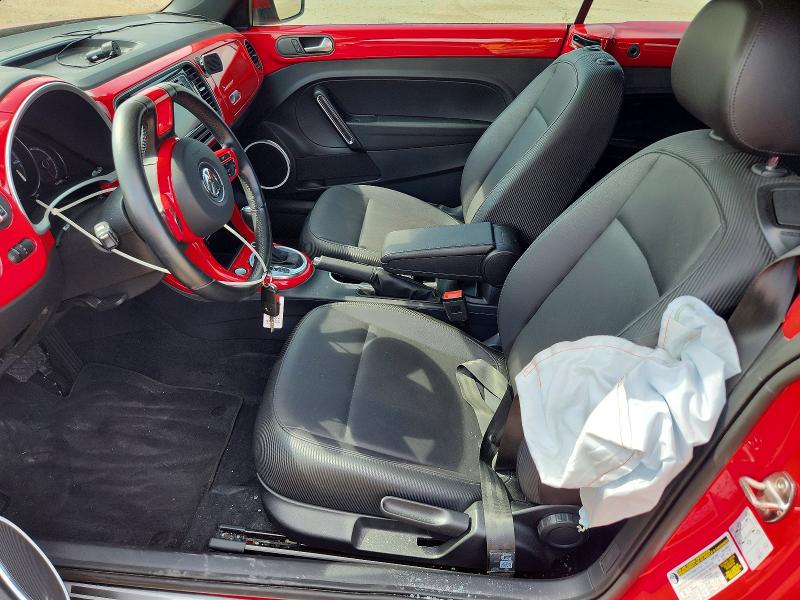 Photo 7 from auction – 2019 VOLKSWAGEN BEETLE with VIN 3VW5DAAT6KM505515