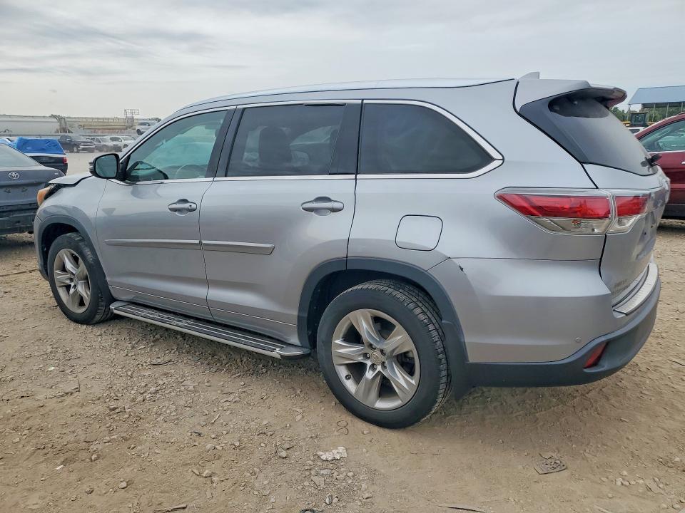 Photo 2 from auction – 2015 TOYOTA HIGHLANDER with VIN 5TDDKRFH9FS222068