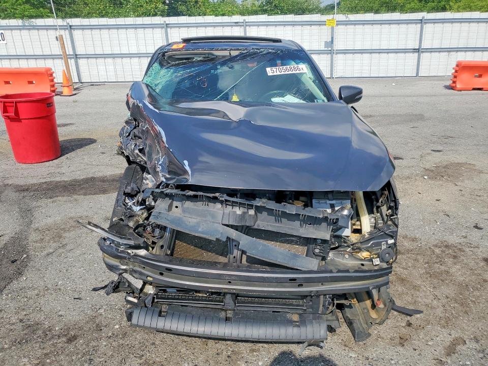 Photo 5 from auction – 2018 SUBARU LEGACY with VIN 4S3BNAK63J3037786