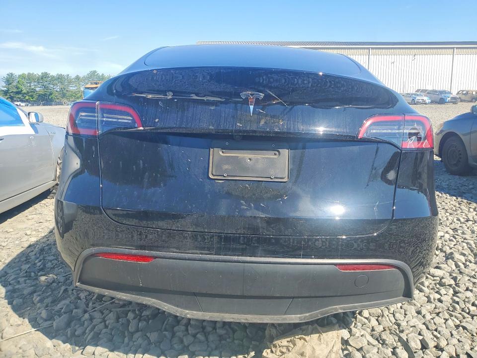 Photo 6 from auction – 2025 TESLA MODEL Y with VIN 7SAYGDED0SF314028