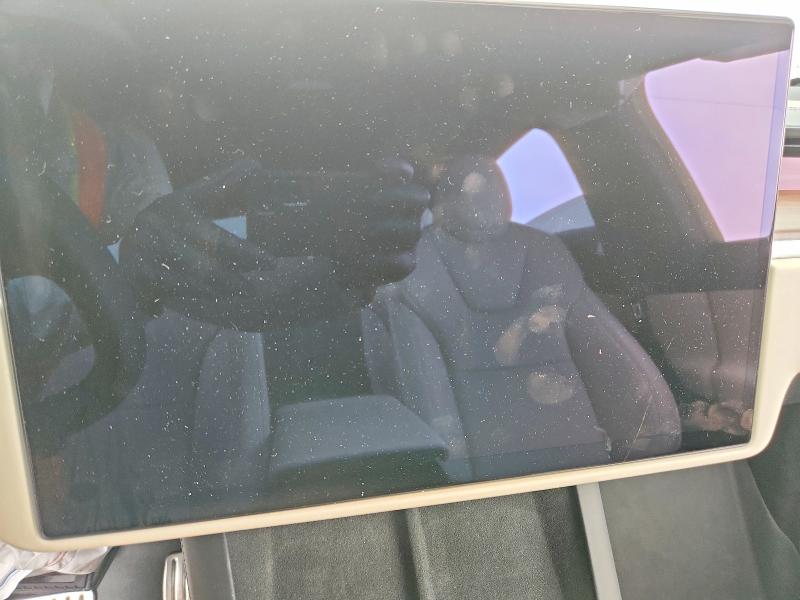 Photo 9 from auction – 2022 TESLA MODEL X with VIN 7SAXCBE50NF334191