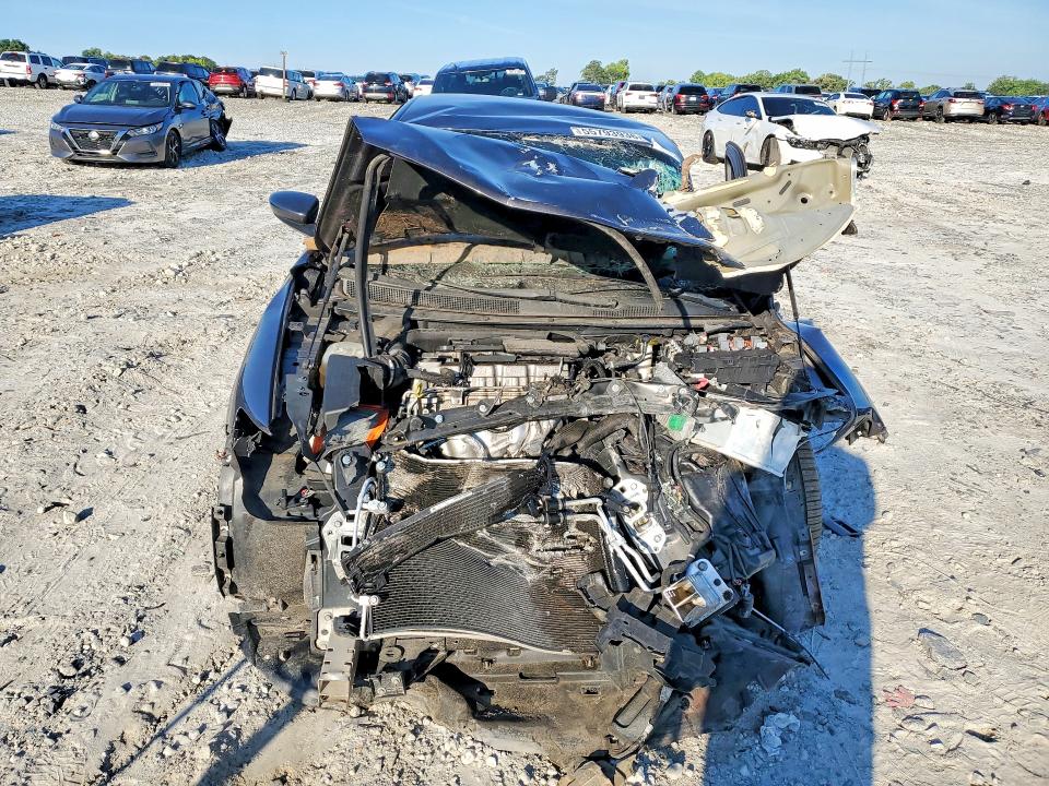 Photo 5 from auction – 2017 CHRYSLER 200 with VIN 1C3CCCAB5HN511633