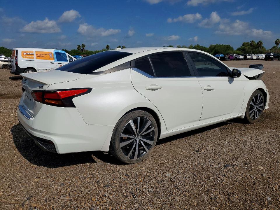 Photo 3 from auction – 2021 NISSAN ALTIMA with VIN 1N4BL4CV9MN346108