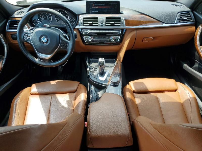 صورة رقم 8 من المزاد - 2017 BMW 330 مع VIN WBA8D9C52HK678023