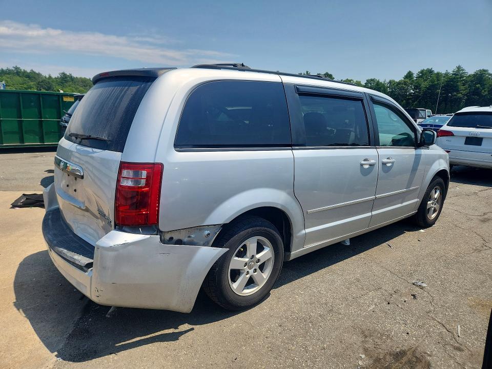 Photo 3 from auction – 2010 DODGE GRAND CARAVAN with VIN 2D4RN5D16AR409395