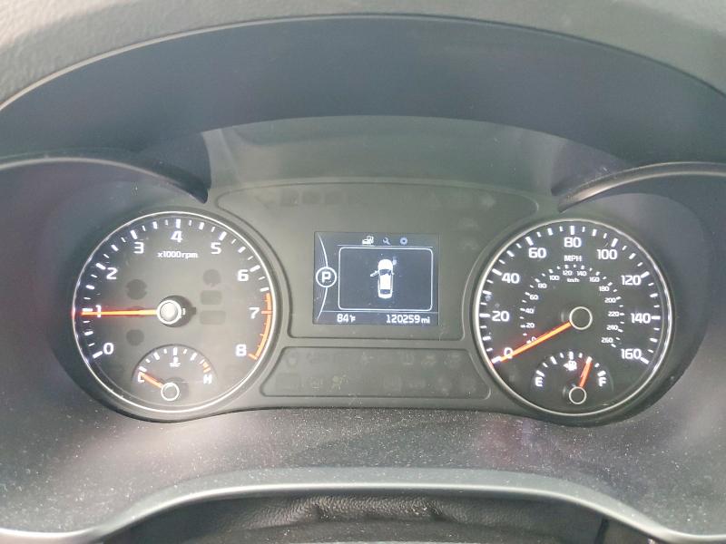 Photo 9 from auction – 2017 KIA OPTIMA with VIN 5XXGT4L33HG125331