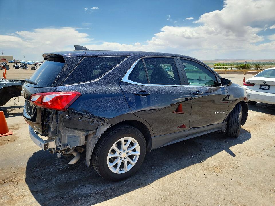 Photo 3 from auction – 2021 CHEVROLET EQUINOX with VIN 3GNAXTEV2MS114545