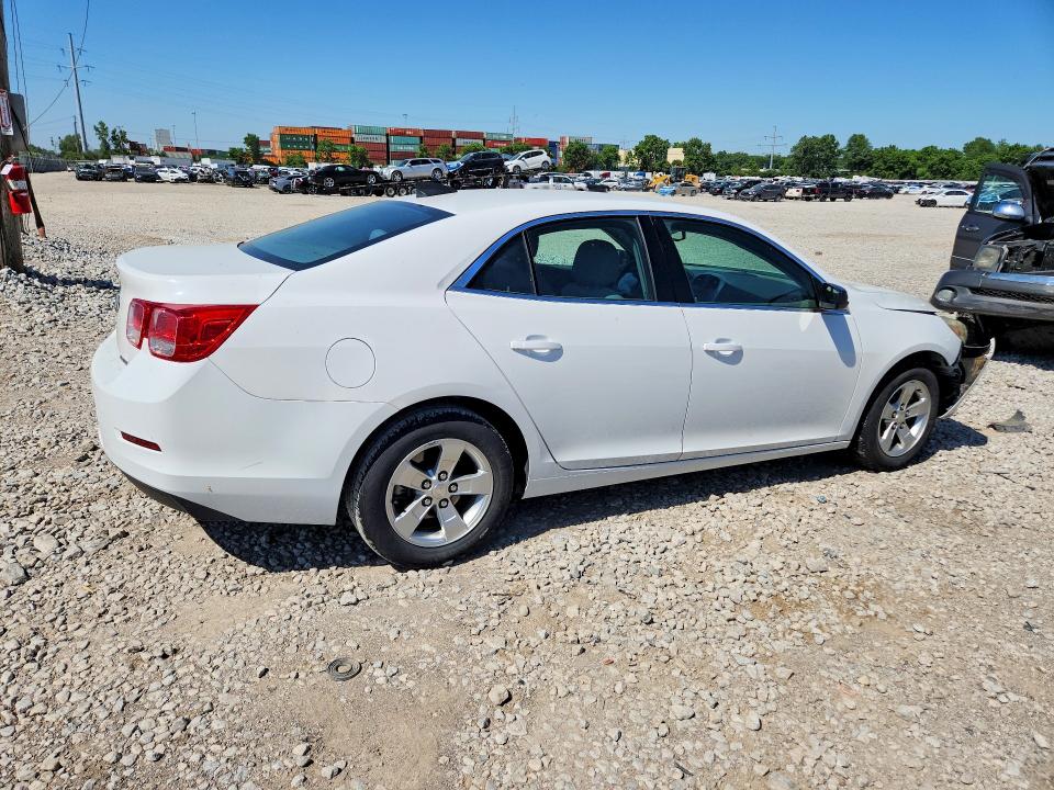 Photo 3 from auction – 2015 CHEVROLET MALIBU with VIN 1G11A5SLXFU101756